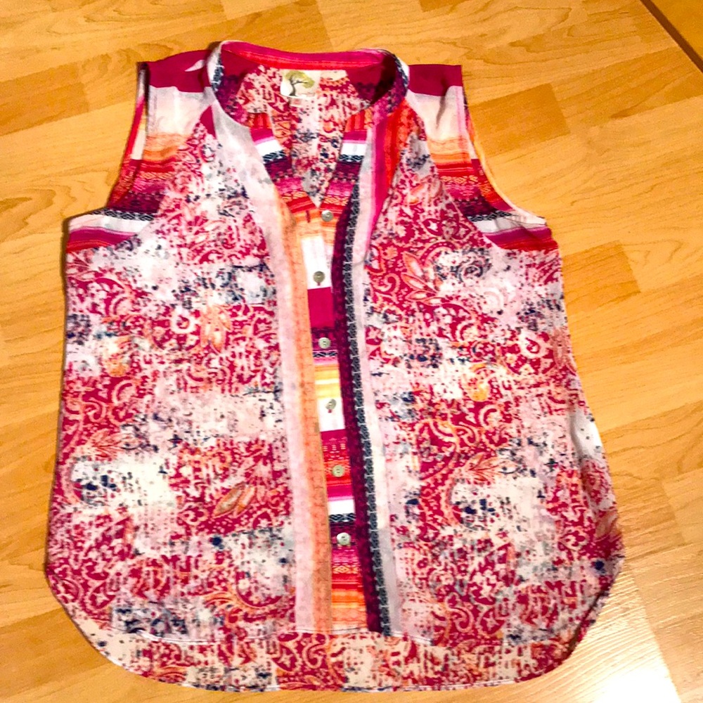 EUC Fig and Flower sleeveless blouse (medium)